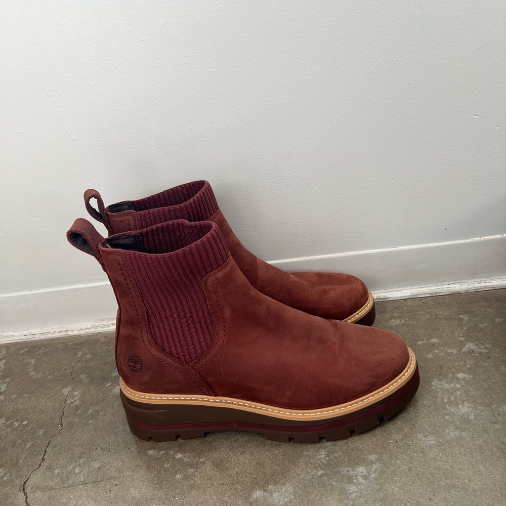 Timberland boots worn once - Picture 7 of 7
